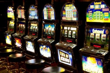 Crash multiplier rising on mobile screen with cash-out button visible